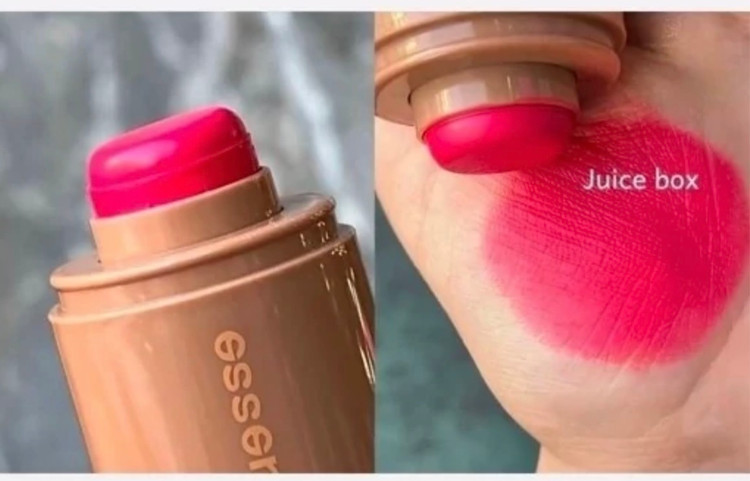 رژگونه استیکی طرح رود از برند اسنس